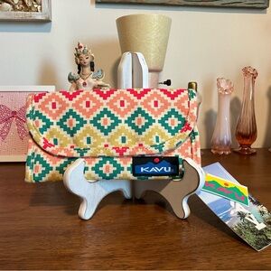 Kavu Big Spender Wallet Geometric Southwestern Pattern